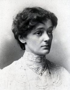 Nellie Cecil da English Photographer